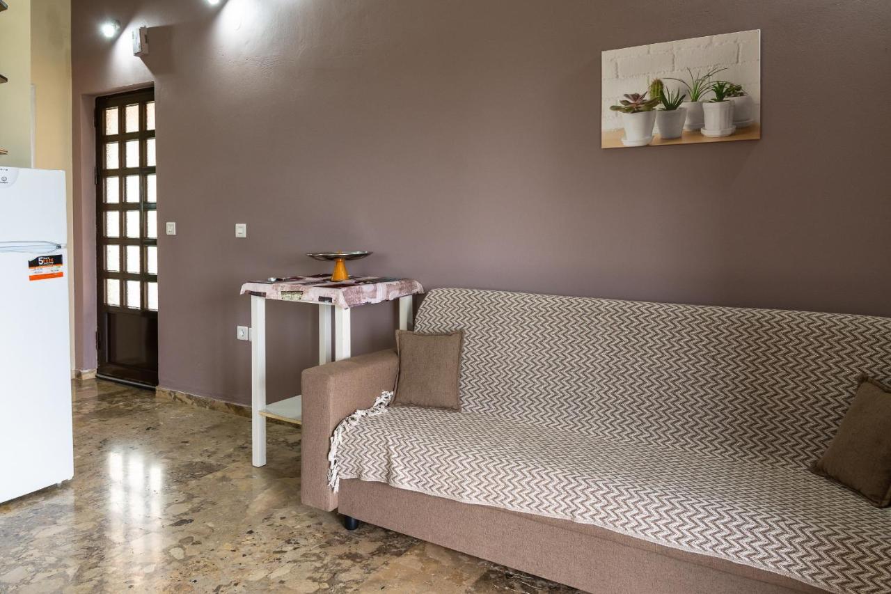 Ritsinia Apartments Aigio Exterior photo